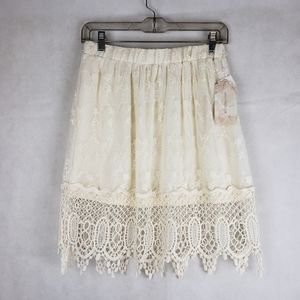 Soulmates lace skirt size small